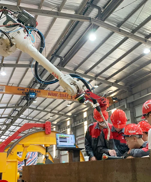 Thiết bị gia công tấm