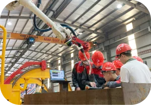Thiết bị gia công tấm