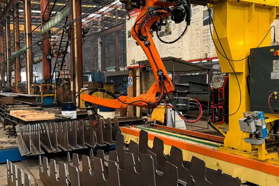 GIẢI PHÁP TRẠM ROBOT CANTILEVER (TREO) 8 TRỤC MIG/MAG HONGLU
