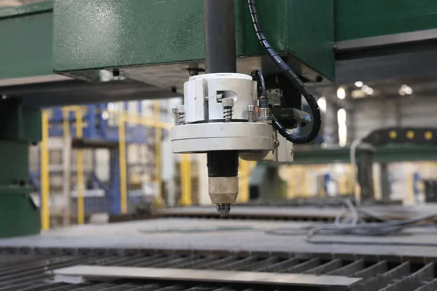 Máy cắt CNC hạng nhẹ Bruco BLC series 3000/4000