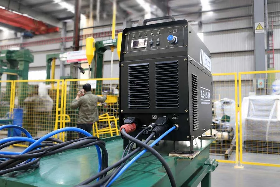 Máy cắt CNC hạng nhẹ Bruco BLC series 3000/4000