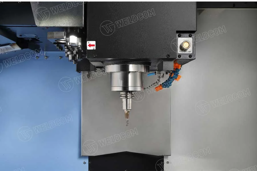 Máy Phay Đứng CNC SVM 4100i DN Solutions