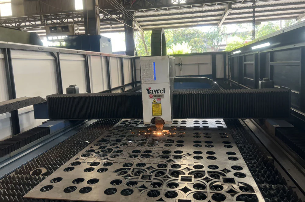 thong-so-ky-thuat-cua-may-cat-cnc-laser--7