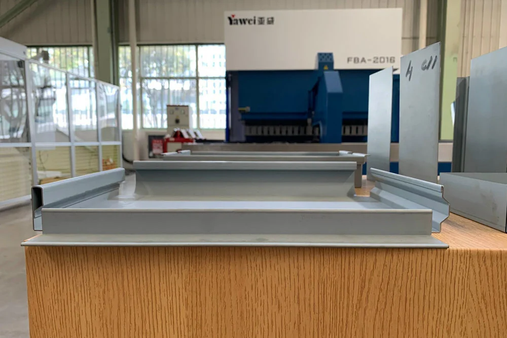 MÁY GẤP TÔN TỰ ĐỘNG FBA YAWEI