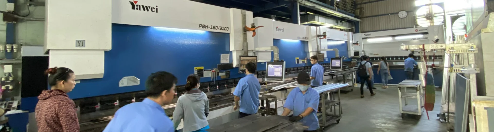 Thiết bị tạo hình kim loại
