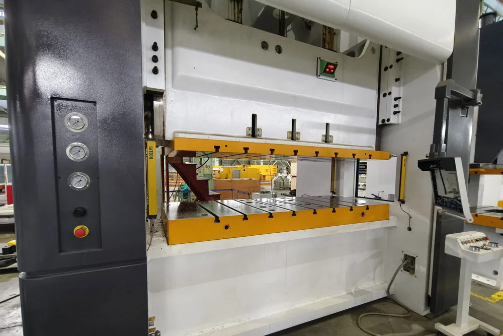 MÁY DẬP SERVO YAWEI - KHUNG H HAI TRỤC KHUỶU