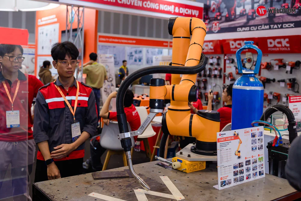 yeu-to-anh-huong-den-duong-han-cobot