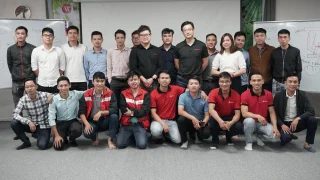 Chuyên gia từ hãng Hypertherm đến làm việc tại Weldcom