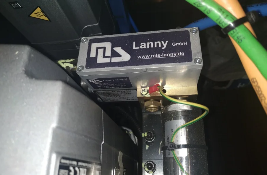 Van-dieu-khien-ty-le-khi-Lanny-