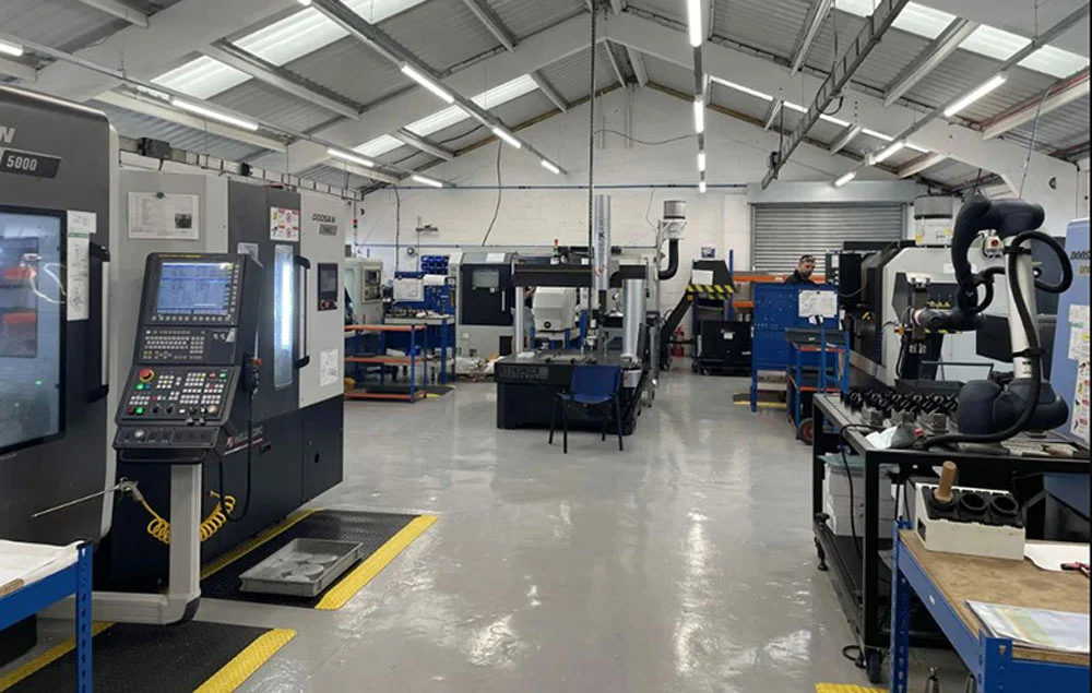Weldcom cung cấp máy tiện CNC chất lượng