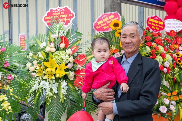 ly-tam-sang-dai-ly-dau-tien-tai-nam-dinh-hoat-dong-theo-mo-hinh-tieu-chuan-cua-weldccom-3