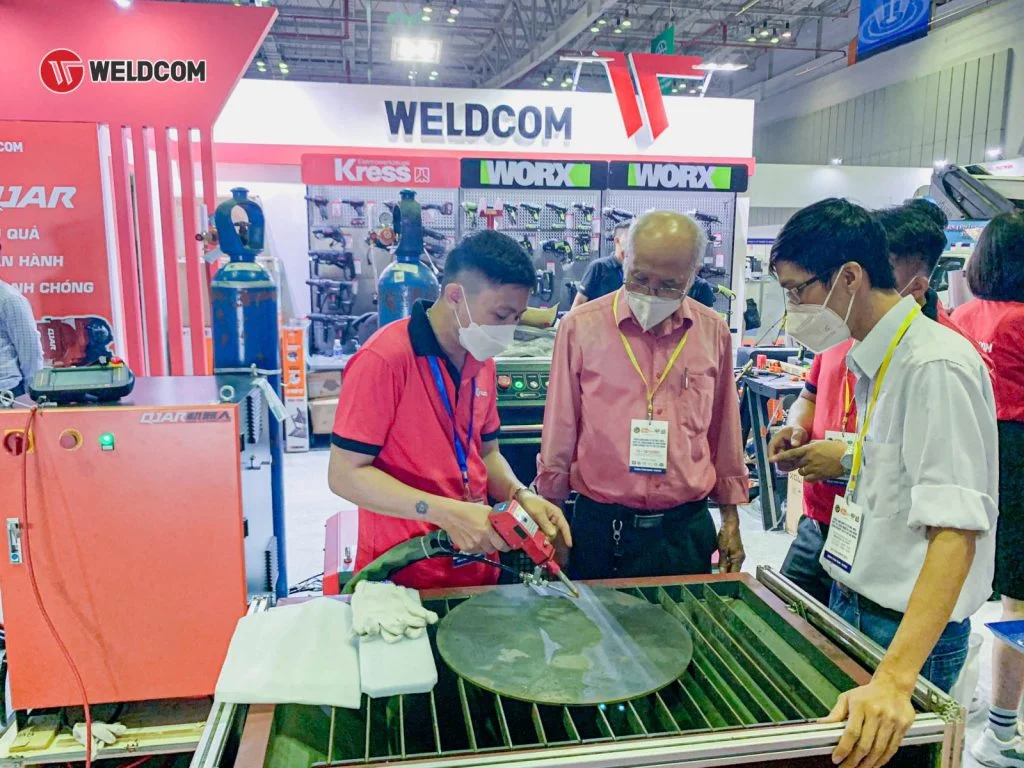 WELDCOM-KHUAY-DAO-TAI-TRIEN-LAM-QUOC-TE-VINAMAC-EXPO-20213-1024x768
