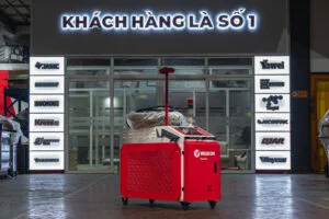 Hoang-Giang-Laser-1-300x200