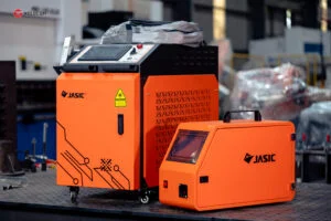 Laser-Jasic-15-of-19-300x200