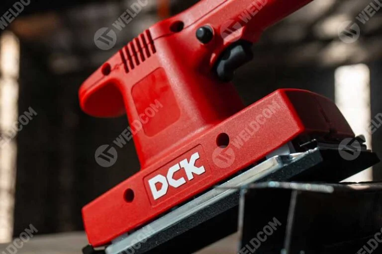 Công suất máy chà nhám rung DCK KSB185 mạnh mẽ