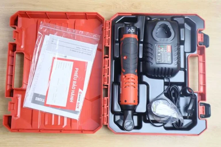 Máy siết bu lông góc DCK KDPB02-10 có ứng dụng đa dạng