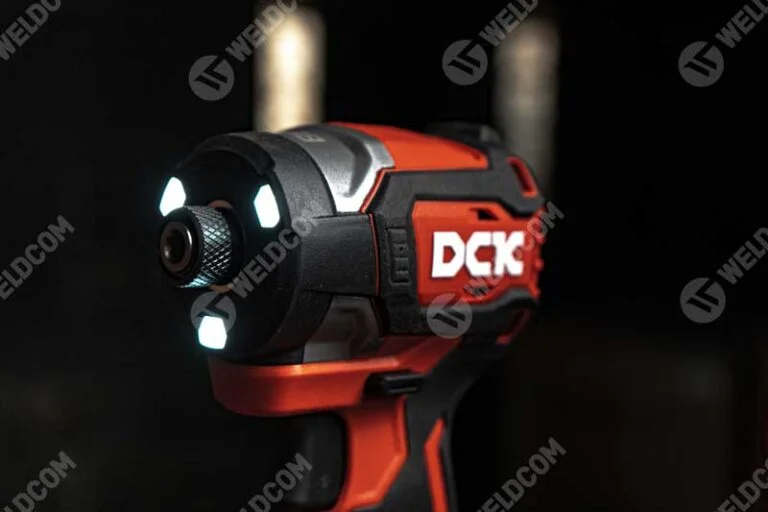 Tốc độ không tải của máy vặn vít DCK KDPL208 cao