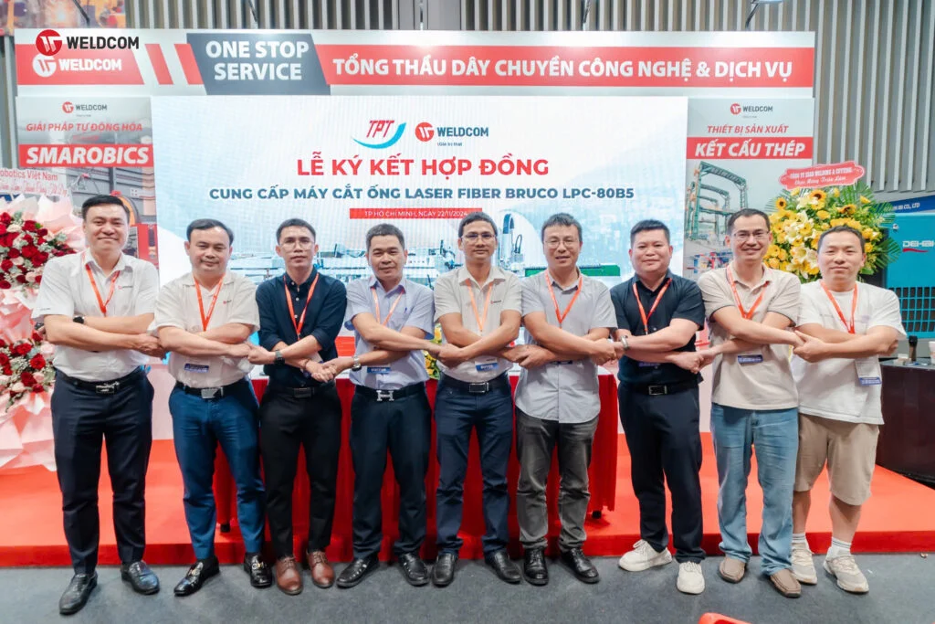jinke-den-tham-va-lam-viec-tai-weldcom-7-1024x683