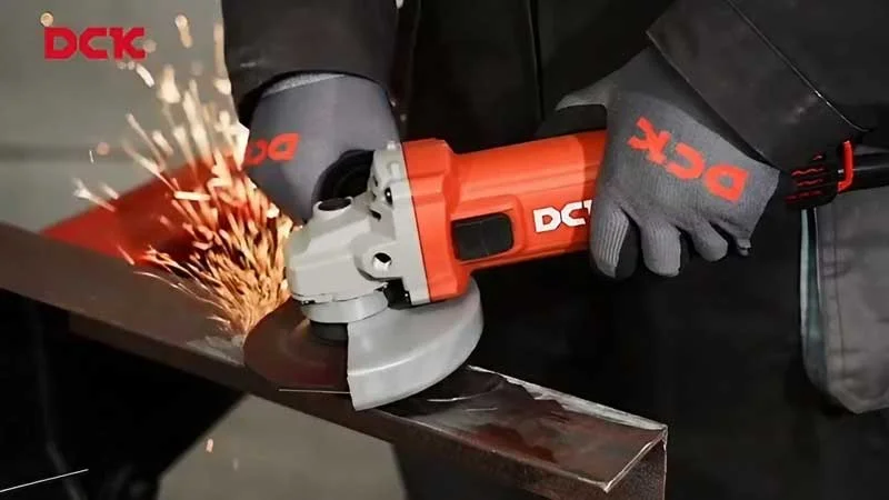 Máy mài góc DCK KSM17-100B có hiệu suất mạnh mẽ