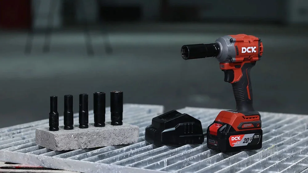 Máy siết bu lông dùng pin Li-ion 20V KDPB358 (TYPE EM)