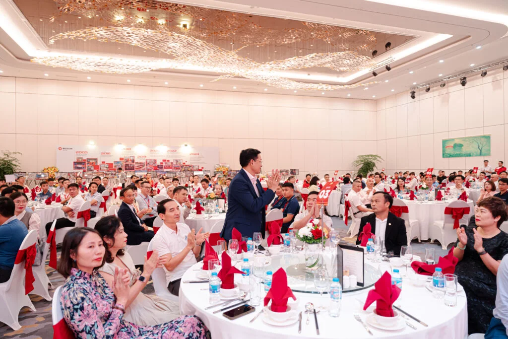 Ngay-cong-nghe-Vinplace-2-40-1024x683