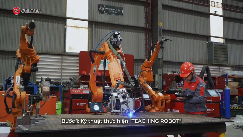 Hướng dẫn vận hành robot hàn: Bước 1