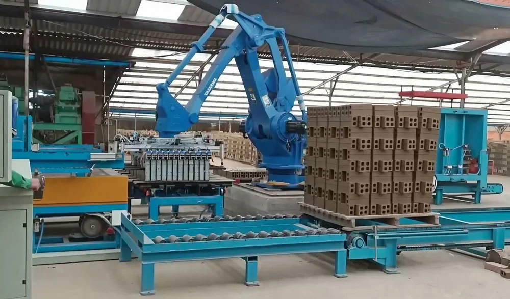 Robot gắp gạch