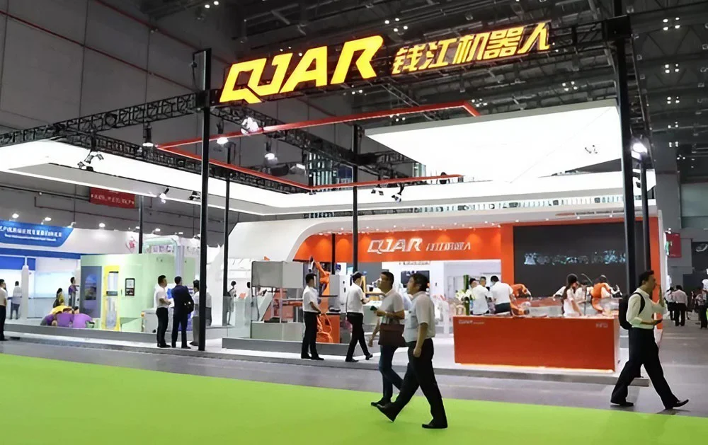 Lý do nên chọn robot 6 trục thương hiệu QJAR