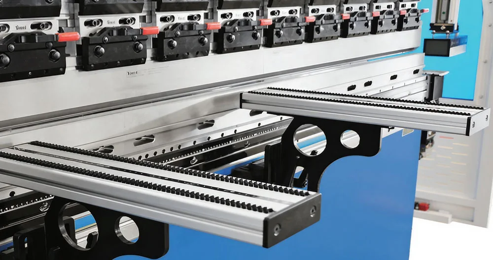 Cấu tạo cơ bản của máy chấn tôn thủy lực 100 tấn
