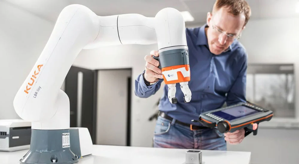 Thương hiệu cobot KUKA