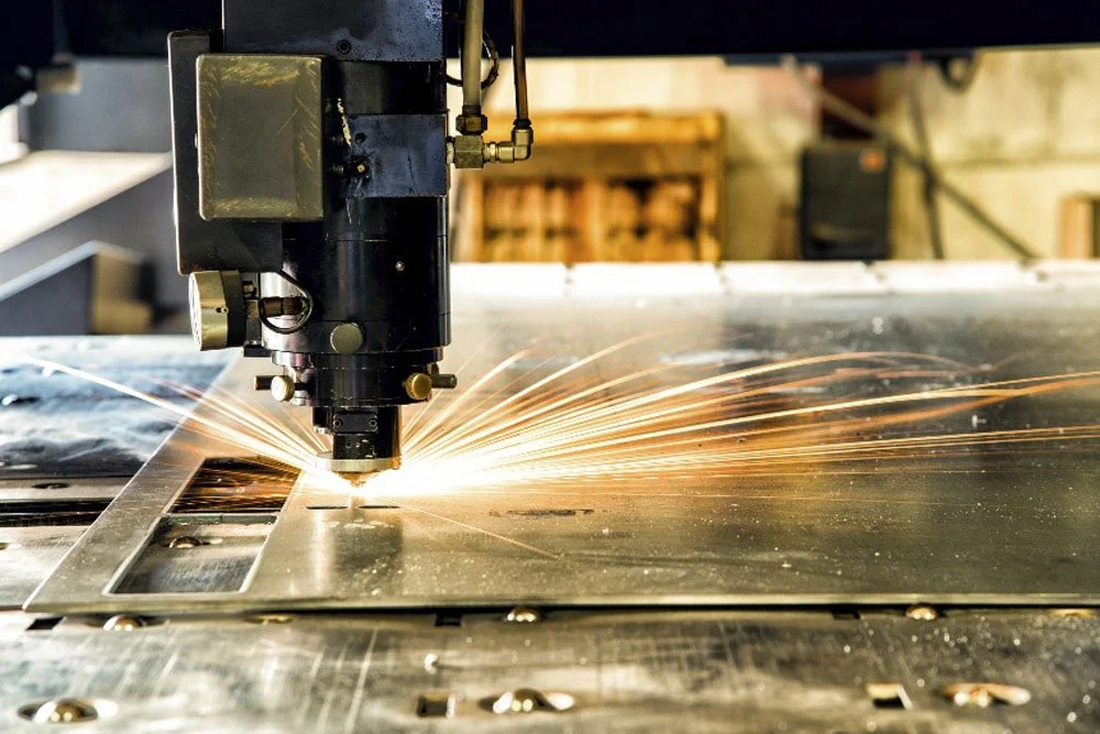 Ưu điểm của máy cắt laser kim loại: Tốc độ cắt nhanh