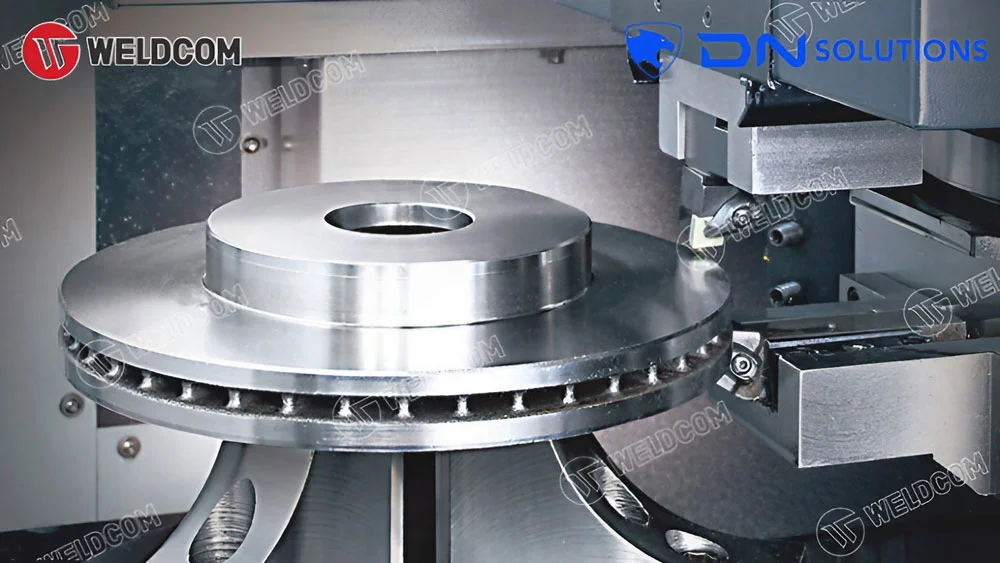 Máy tiện đứng CNC trong gia công cơ khí nặng: Có gì vượt trội?