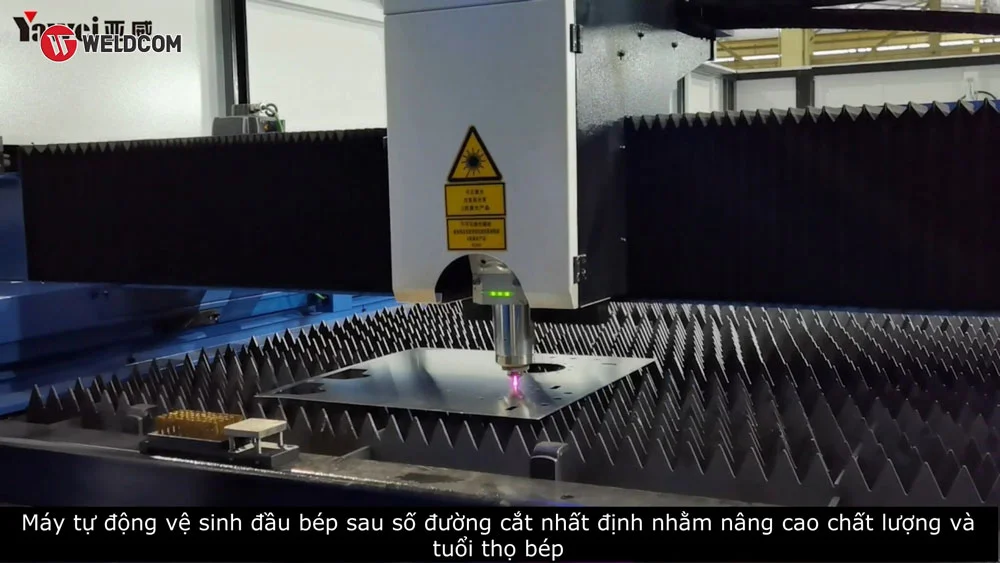 Tính năng tự động làm sạch bép cắt