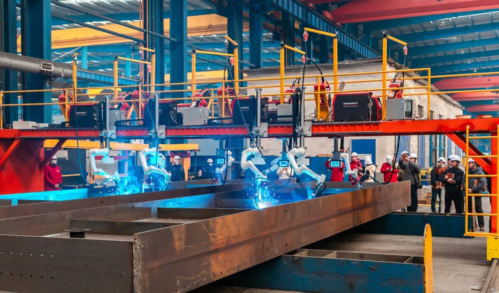 Quy trình sản xuất kết cấu thép trong nhà máy hiện đại
