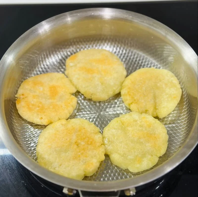 chien vang banh khoai my (1)