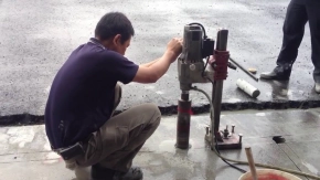 vat-lieu-khoan-rut-loi-bi-qua-nhiet