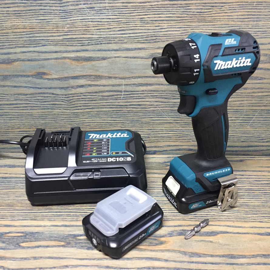 may-khoan-van-vit-makita-1