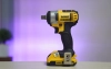may-siet-bu-long-dewalt