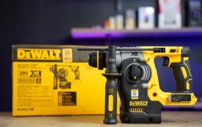 khoan-be-tong-pin-dewalt