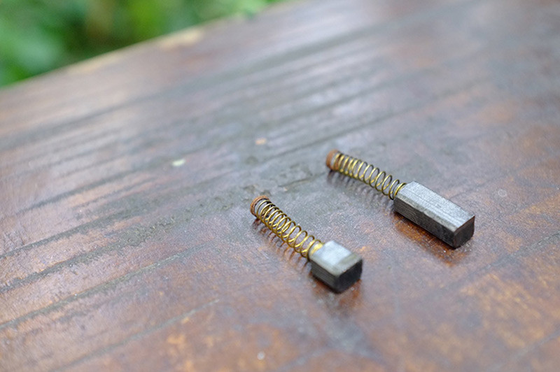 Máy khoan pin có chốt than mang lại hiệu suất ổn định