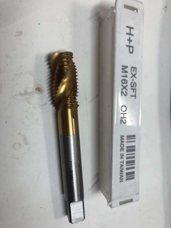 mui-taro-thang-teska-m8x1-25-77021285-vang-10-chiec-hop