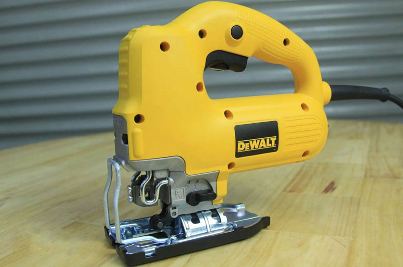 may-cua-long-dewalt-2