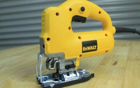 may-cua-long-dewalt