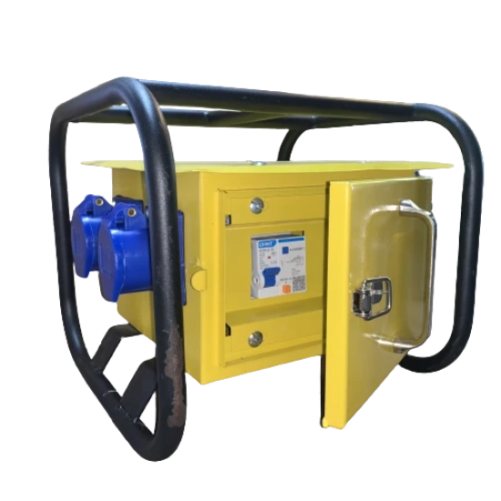 hop-nguon-sat-thi-cong-1-pha-gom-1-tu-sat-vang-cb-chong-giat-chint-32a-3-o-cam-cn-3-chan-16a-1-o-cam-cong-nghiep-3-chan-32a-1-oc-siet-co-dinh-chong-nuoc-pg16