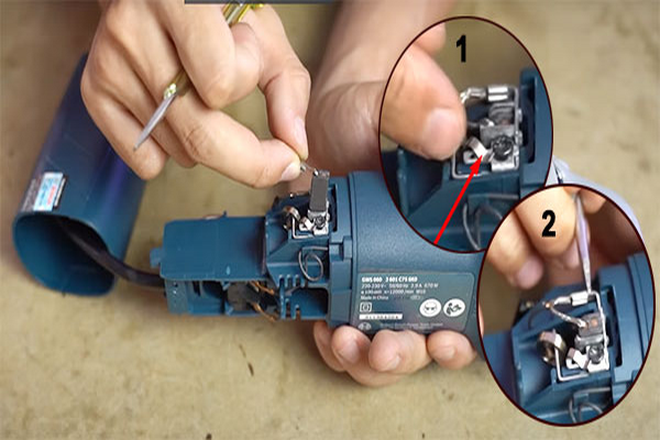 Cách lắp chổi than đúng cách