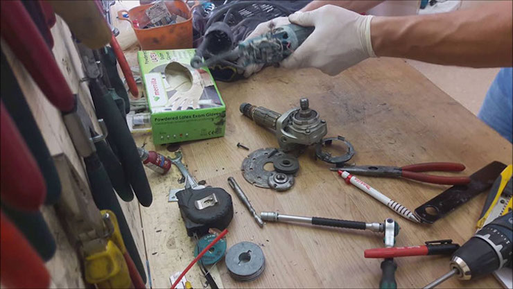 Kiểm tra máy thật kỹ trước khi vận hành