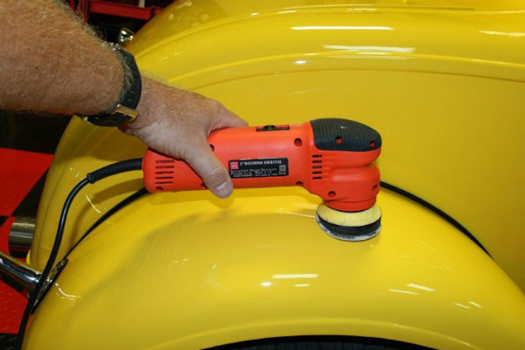 Máy đánh bóng nhỏ tiện lợi hơn các vị trí hẹp.