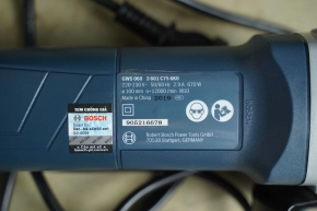 may-mai-goc-Bosch-GWS-060-chinh-hang