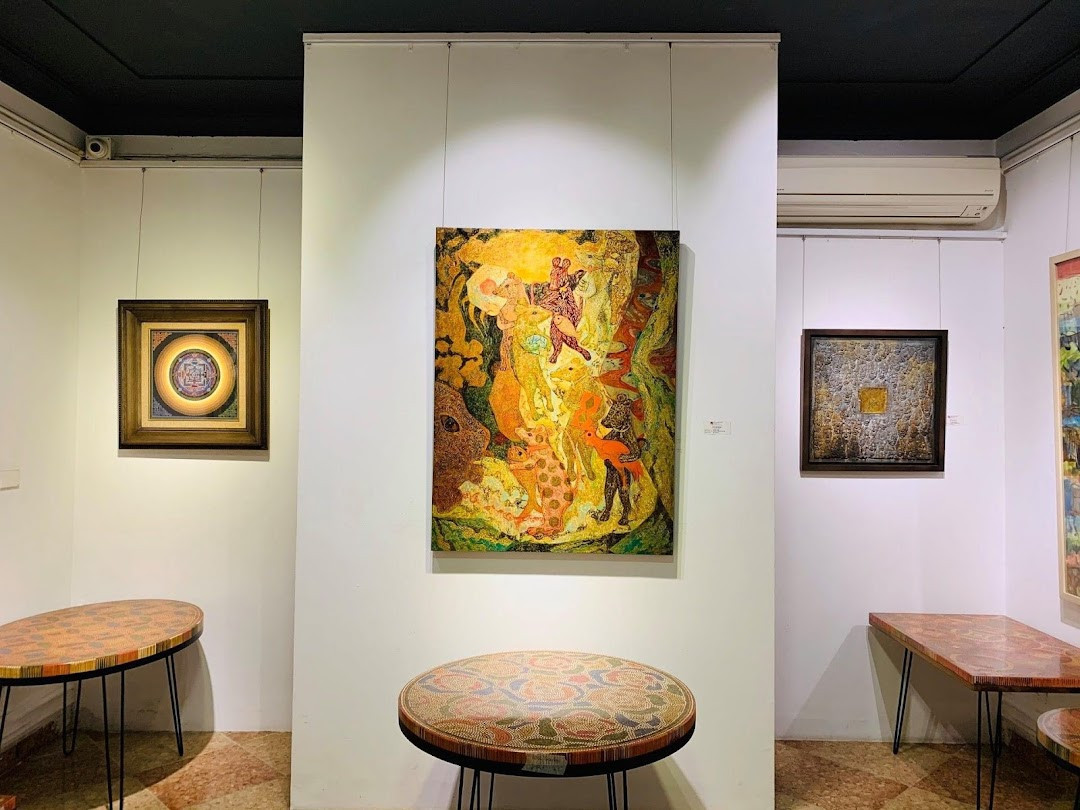 Nguyen Art Gallery - Vietnam Artworks & Paintings