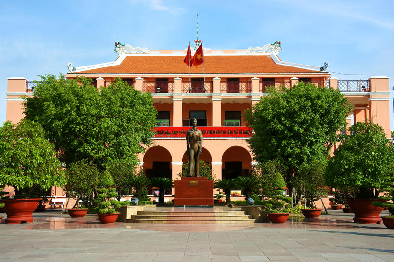 Bến nhà rồng bảo tàng Hồ Chí Minh